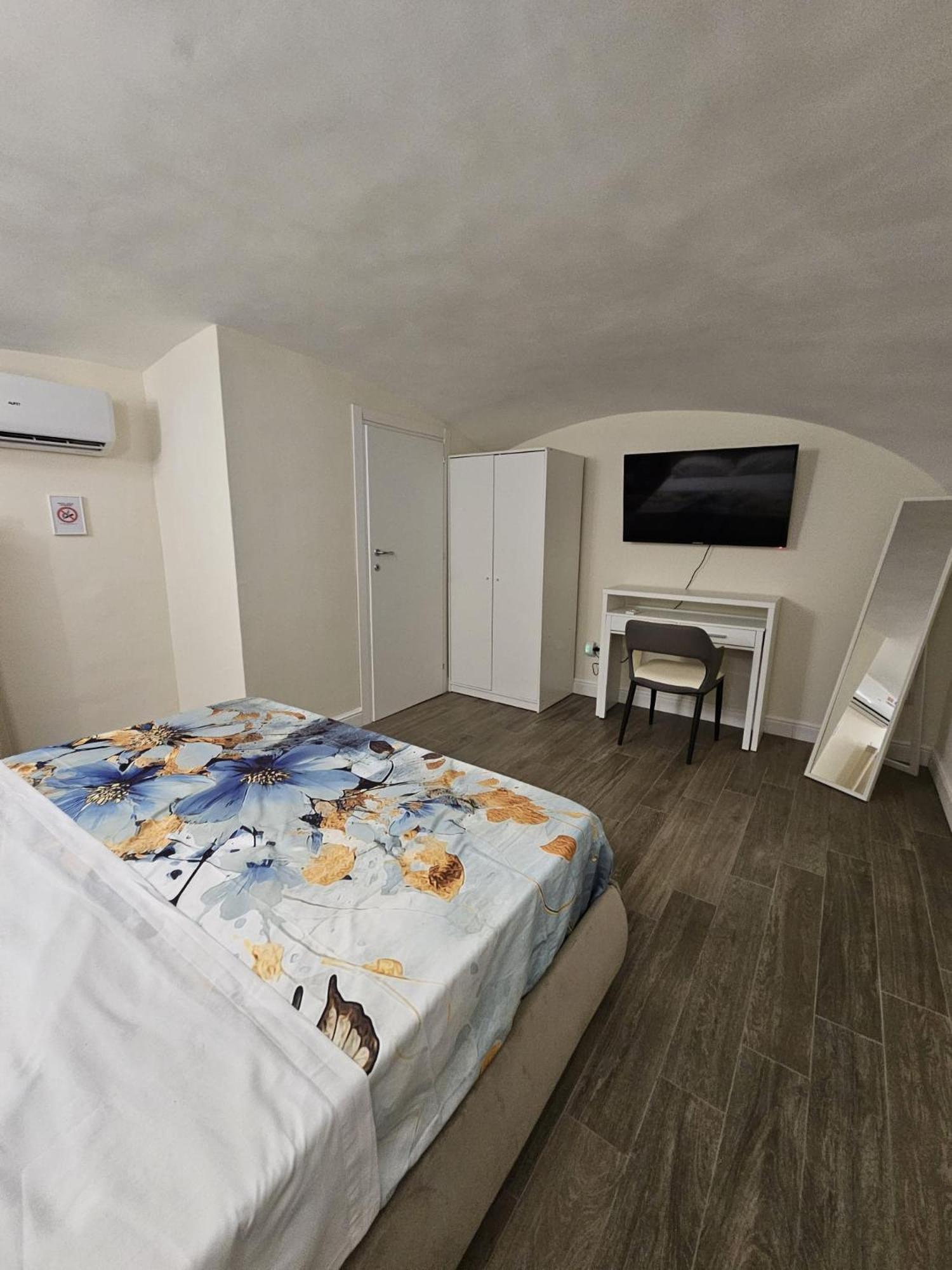 Napoli The Charme Bed & Breakfast Екстериор снимка